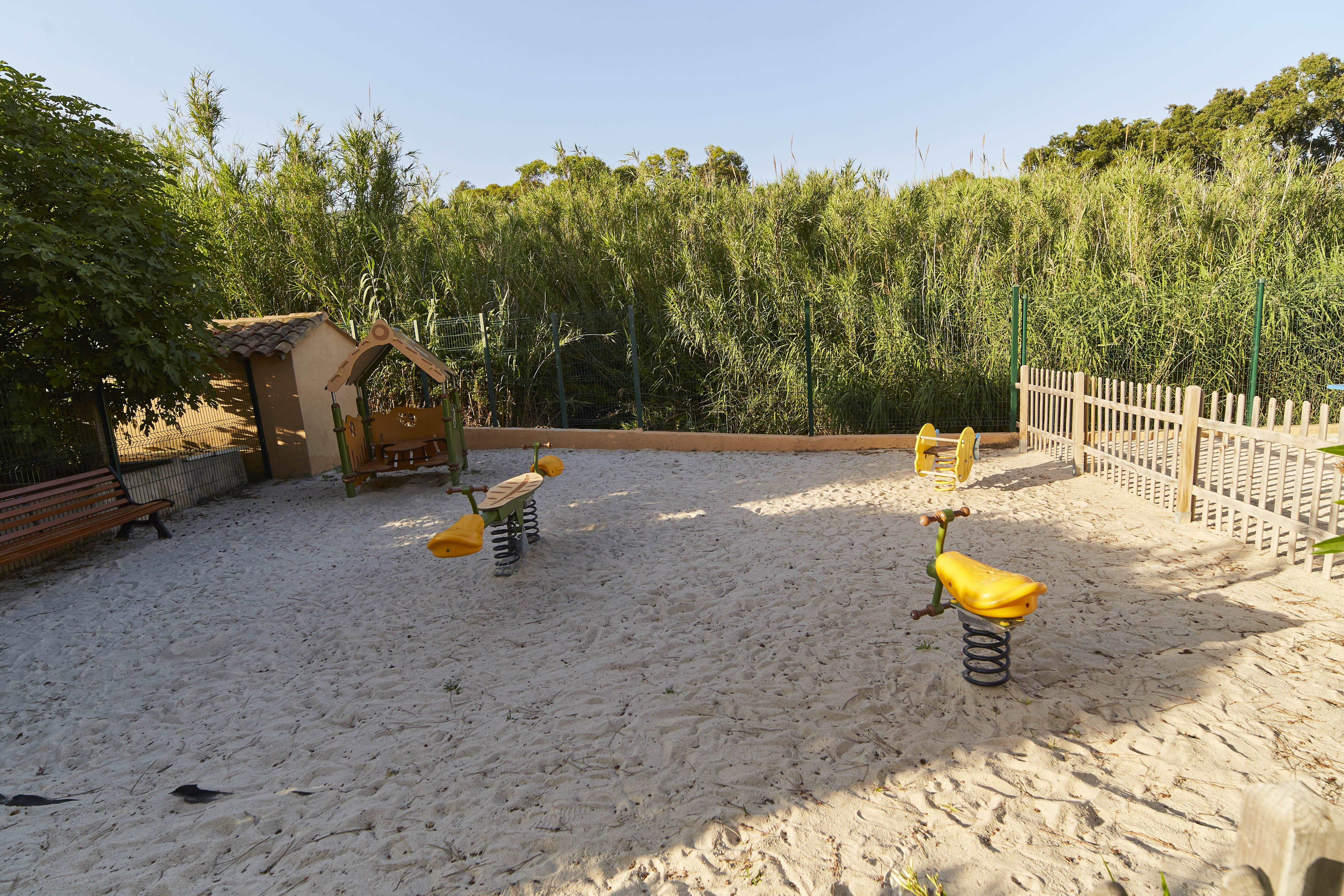 Residence Pierre & Vacances L'Anse De Pramousquier Le Lavandou Exterior foto