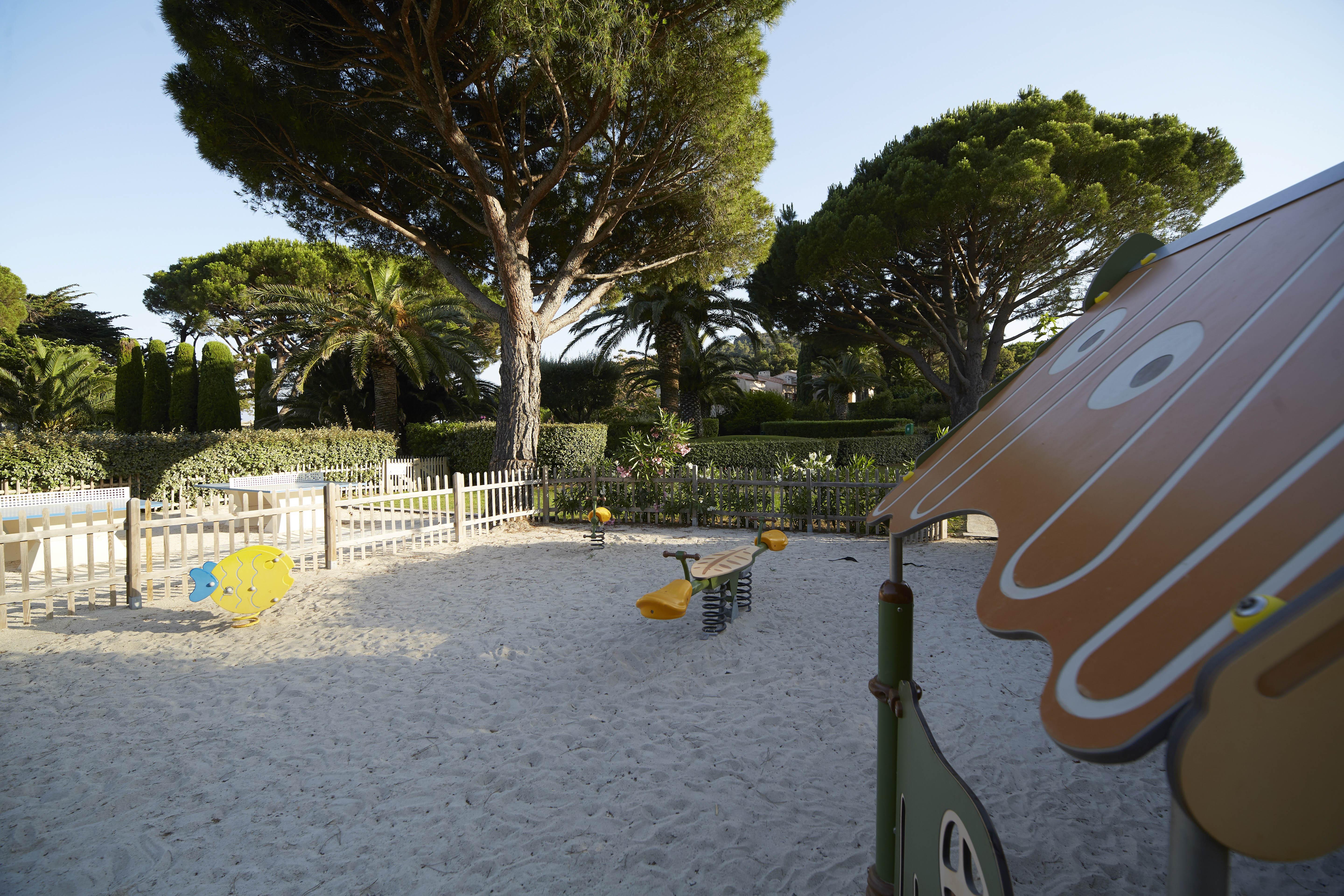 Residence Pierre & Vacances L'Anse De Pramousquier Le Lavandou Exterior foto